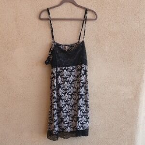 Rhonda Shear Black and White Lace Chemise